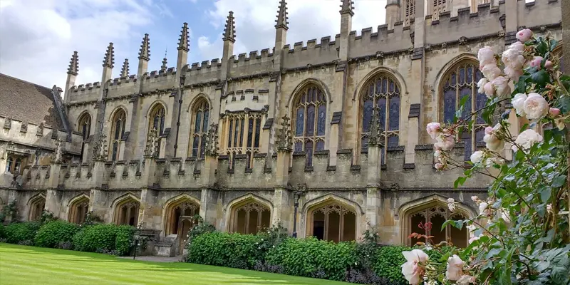 Magdalen College tower and grounds