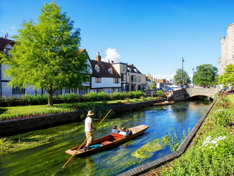 Punting on the River Stour