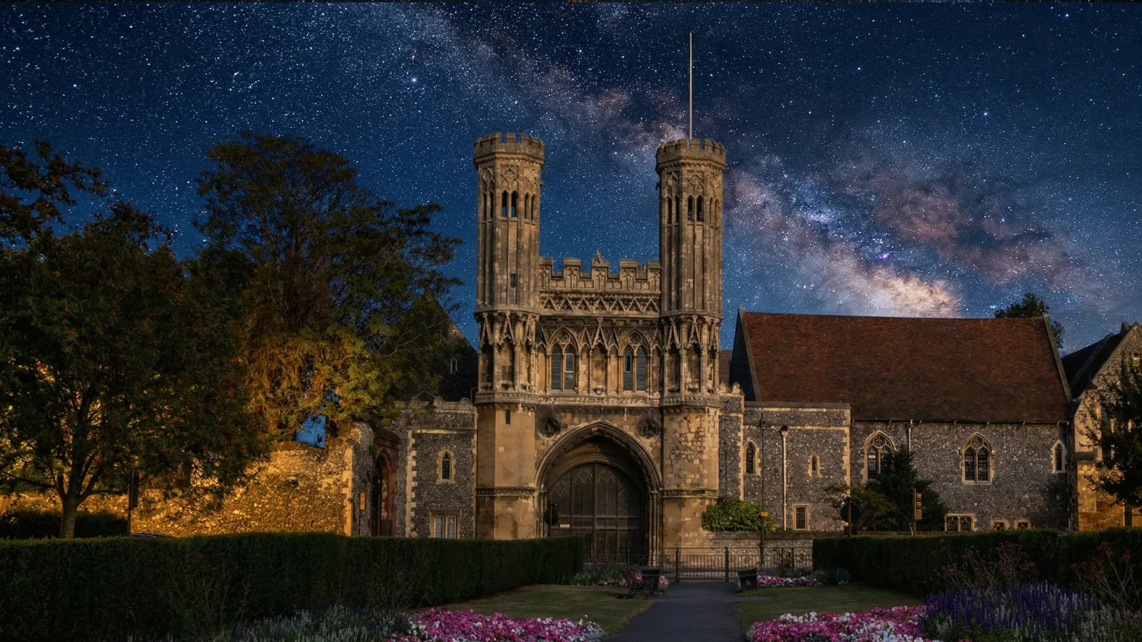 Canterbury St Augustine's Abbey Visitor Guide Banner featuring the historic abbey ruins