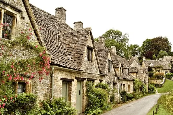 Stone houses and path in Cotswolds