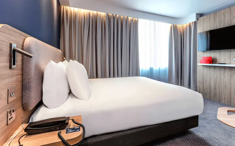 Holiday Inn Express Windsor by IHG offering smart stays near Windsor's main attractions.