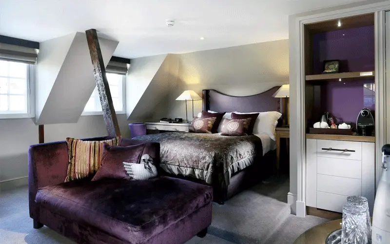 Macdonald Windsor Hotel offering upscale accommodation in the heart of Windsor.