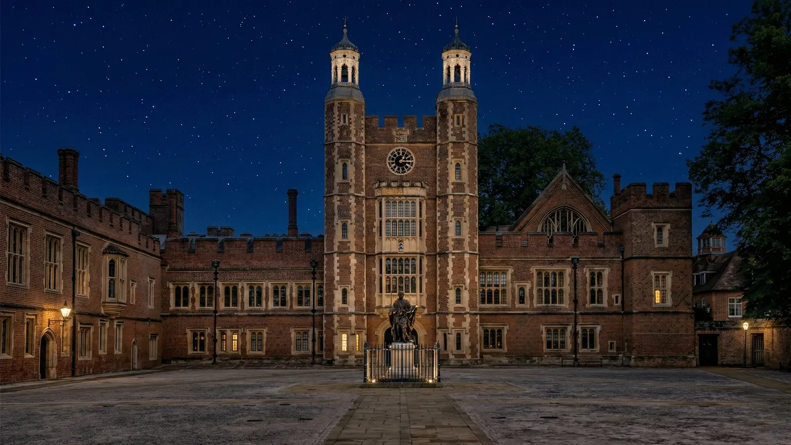 Eton College visitor guide banner with the historic College buildings near Windsor